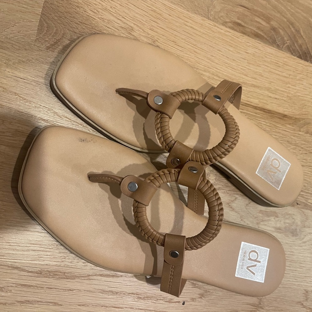 Dolce vita sandals size 7